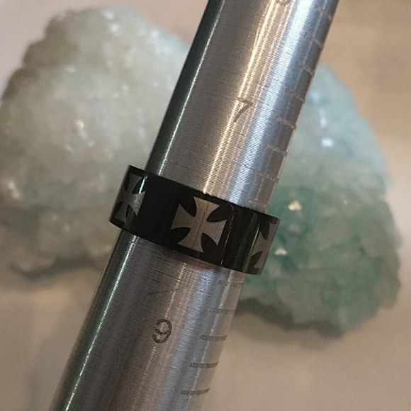 🇨🇦 Large engraved Men's Ring - Picture 2 of 2